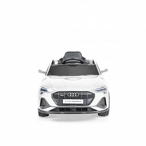 Акумулаторен джип Audi Sportback бял