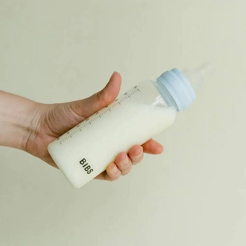 Комплект с бебешка бутилка Bibs Baby Blue 270мл среден поток каучук
