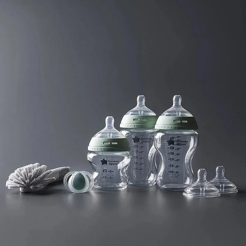 Стартов комплект за хранене на новородено с 3 броя самостерилизиращи се стъклени шишета Natural Start + 2 бр. биберони + 1 бр. залъгалка + 2 в 1 четка за почистване на шишета и биберони