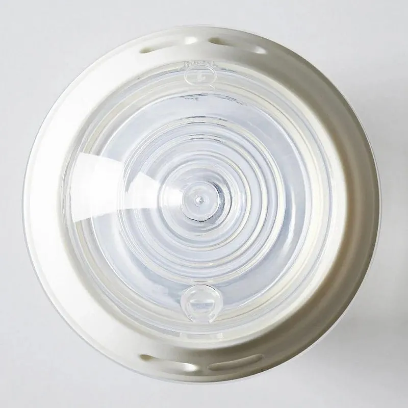 Стартов комплект за хранене на новородено с 4 броя самостерилизиращи се шишета Natural Start + 2 бр. биберони + 2 бр. залъгалки + 2 в 1 четка за почистване на шишета и биберони