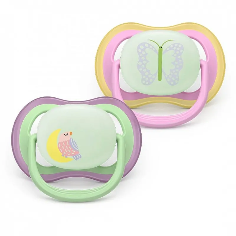 2 броя светещи в тъмното, ортодонтски силиконови залъгалки Philips AVENT SCF376/29 Ultra Air NightTime, 6-18м, с картинки, в кутия за стерилизиране