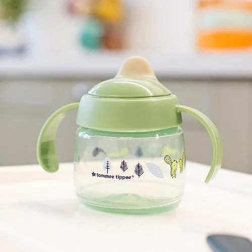 Tommee Tippee SUPERSTAR НЕРАЗЛИВАЩА СЕ ЧАША С МЕК НАКРАЙНИК с дръжки 190мл 4м+ BACSHIELD Зелена