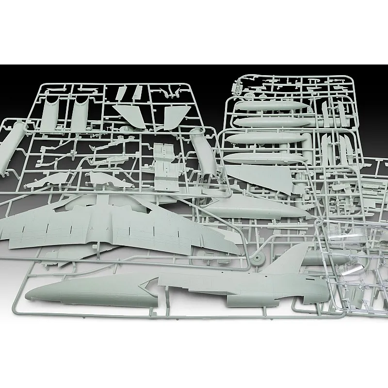 Сглобяем модел, Revell, Изтребител BAe Hawk T.1A RAF Red Arrows, 170 части
