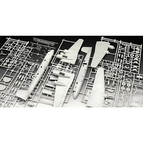 Сглобяем модел, Revell, Самолет Focke-Wulf Fw 200 C-5/C-8, 240 части