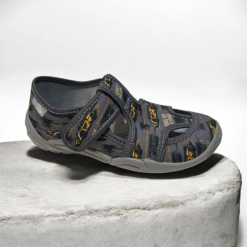 Дишащи анатомични пантофи REN BUT 23-375-171