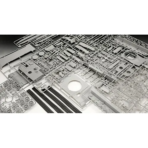 Сглобяем модел, Revell, Танк Leopard 2A7A1, 250 части
