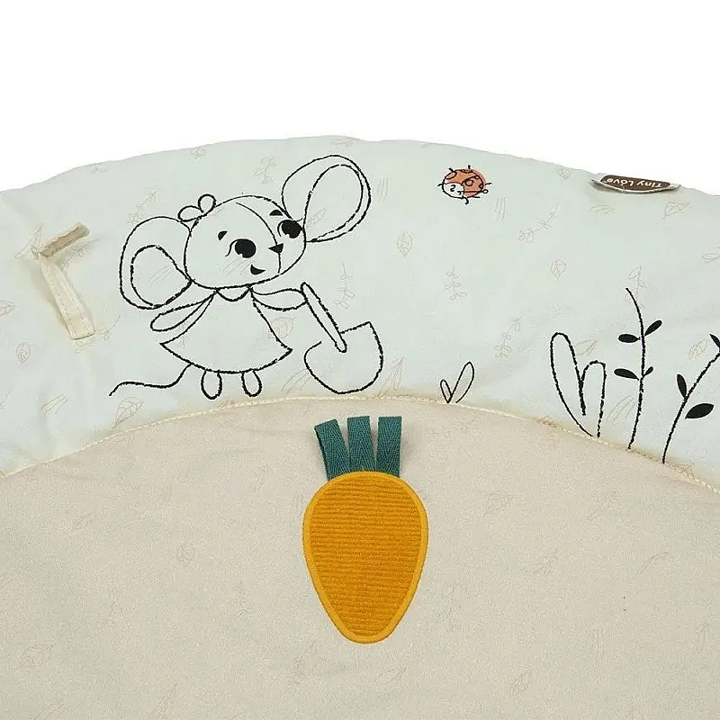 Еко Активна гимнастика Tiny Love Luxe Gymini от серията Garden of Adventures, с кръгло килимче с диаметър 90 см, дървена арка, 3 играчки и възглавница за игра по корем, 0м+
