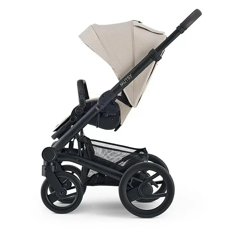 Бебешка модулна количка 2 в 1 Mutsy NIO Cosmic Sand, пакет от черно шаси със седалка + кош за новородено