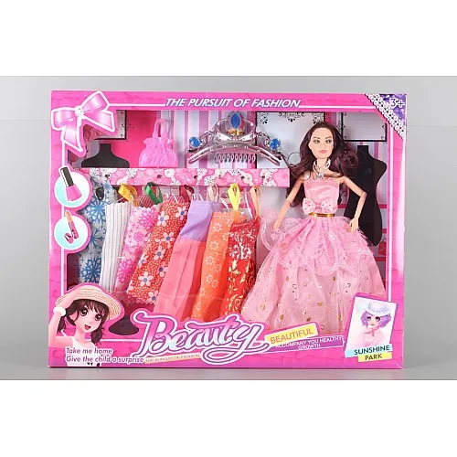 Кукла с 8 рокли