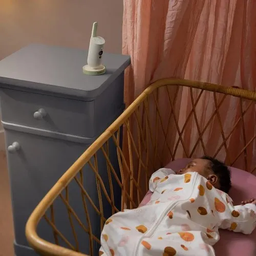 Philips AVENT Full HD Камера за видео връзка с приложение с температурен сензор, аудио функция, нощно осветление и двустранна връзка